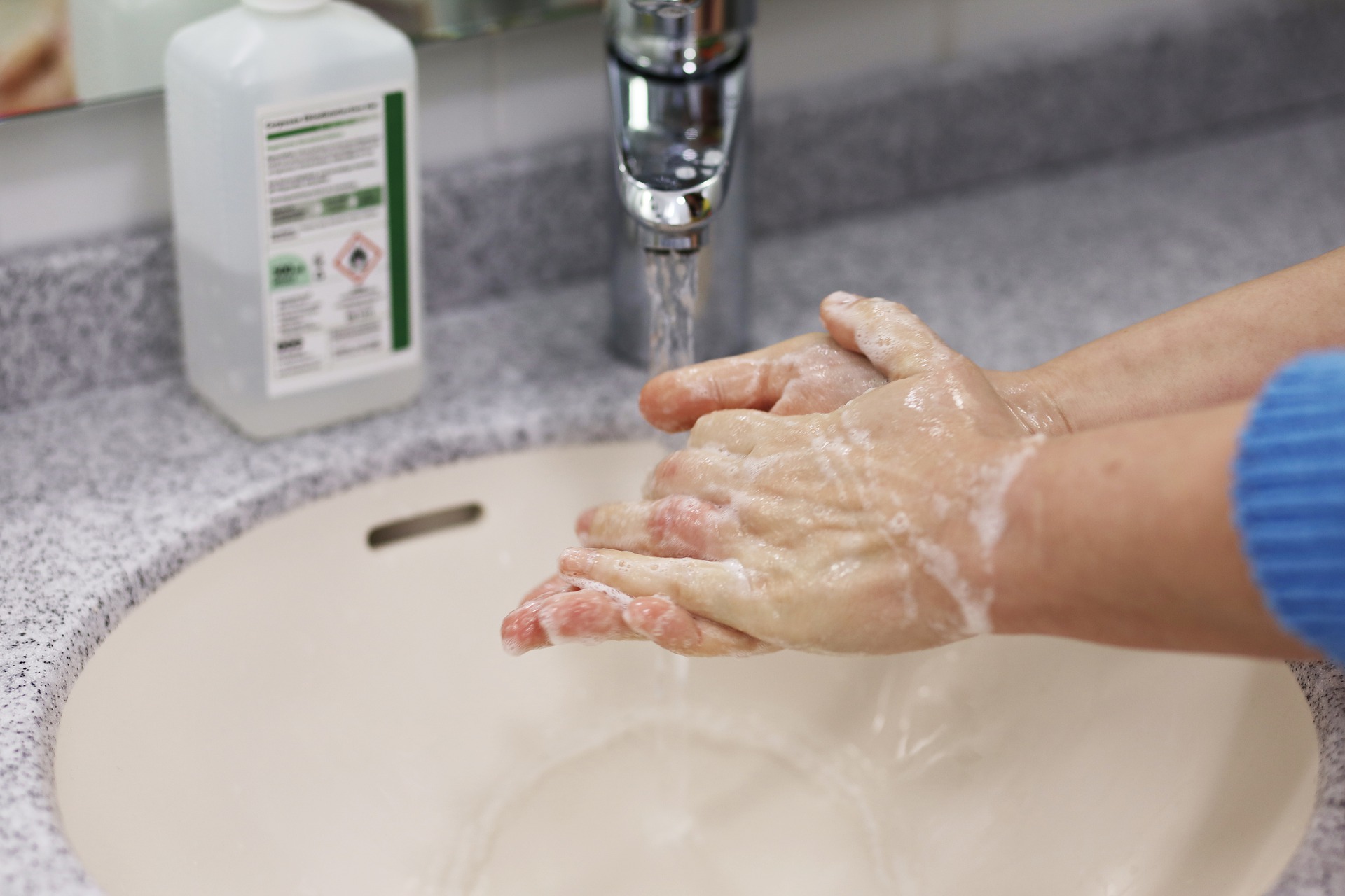 Advice on dry skin and handwashing frequently